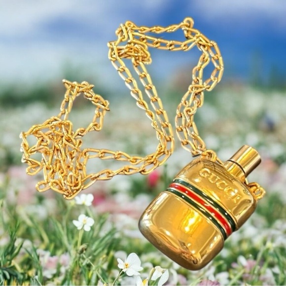 GUCCI Vintage Perfume Bottle Gold Pendant Necklace, Authentic GUCCI - Picture 1 of 13